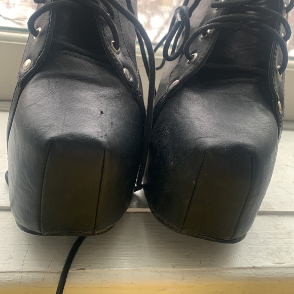 Spiked platform boots - Picture 10 of 10